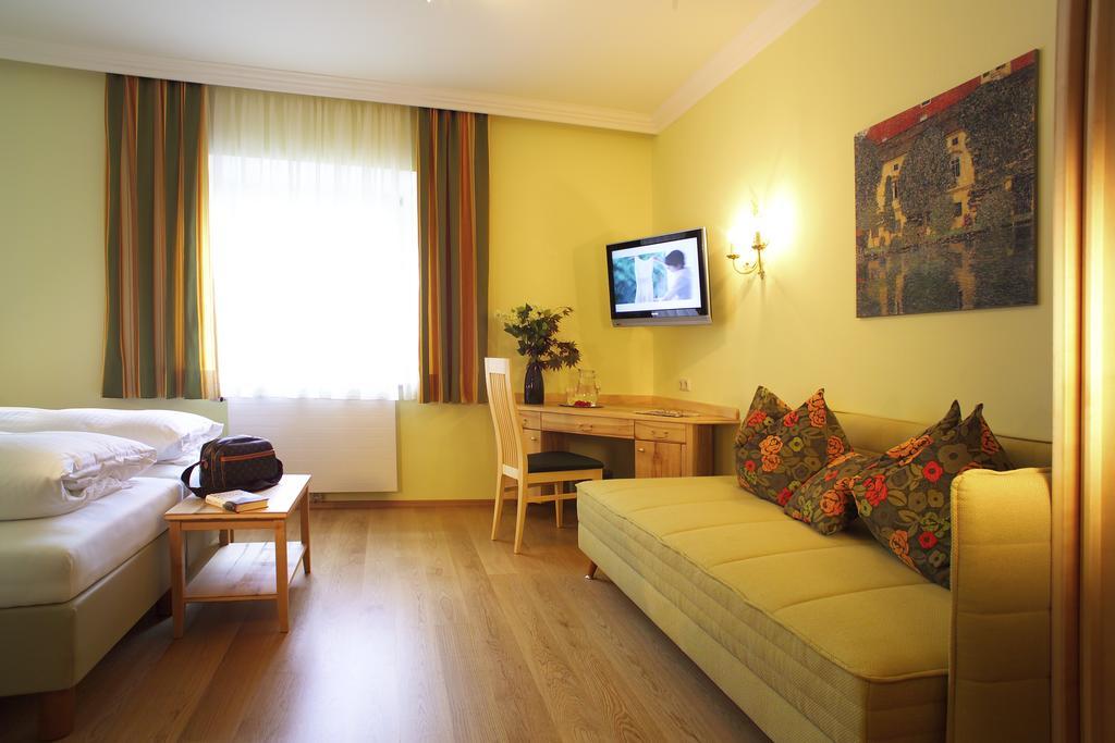 Hotel & Restaurant Ragginger Attersee Nussdorf am Attersee Quarto foto